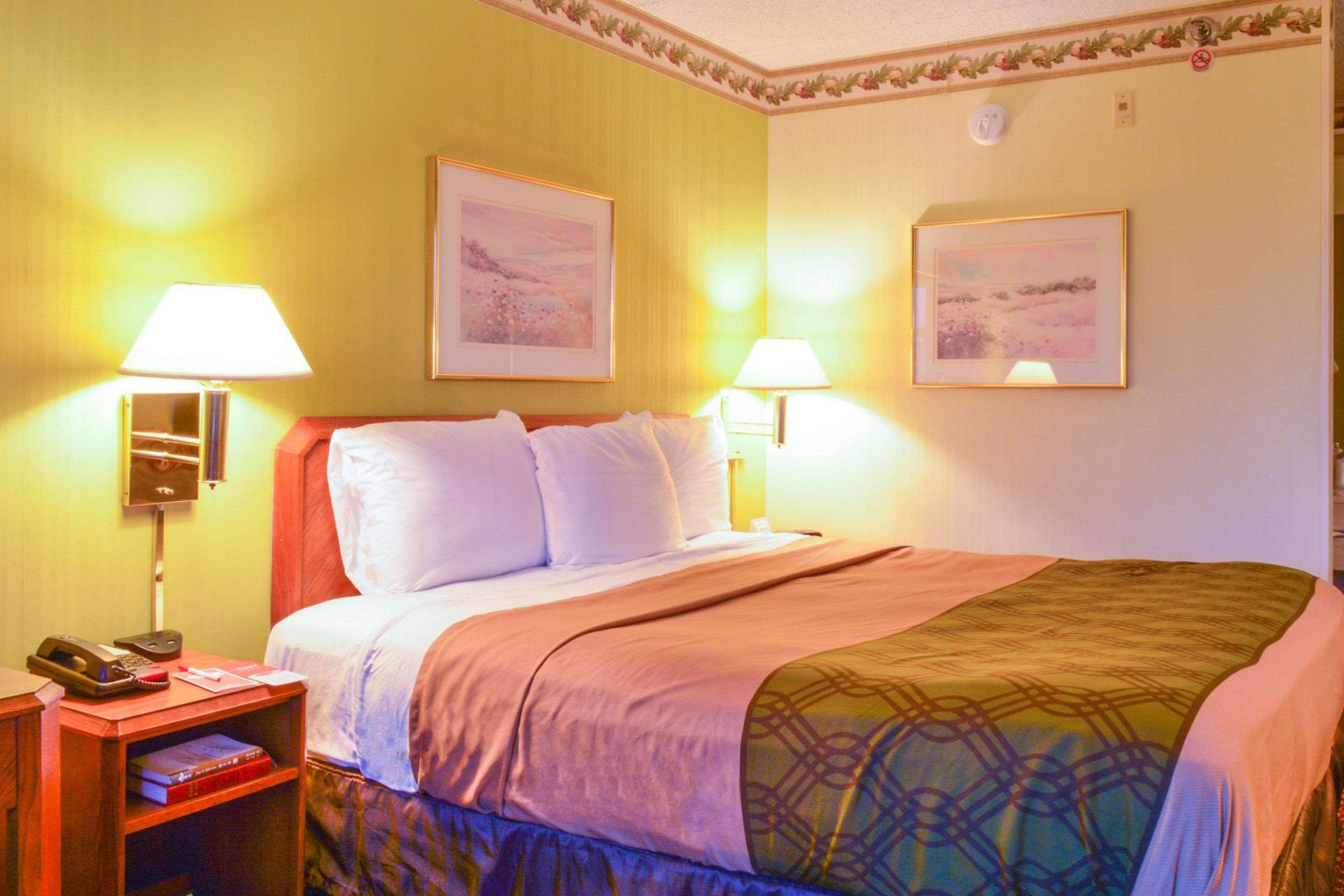 Econo Lodge Willowbrook Εξωτερικό φωτογραφία