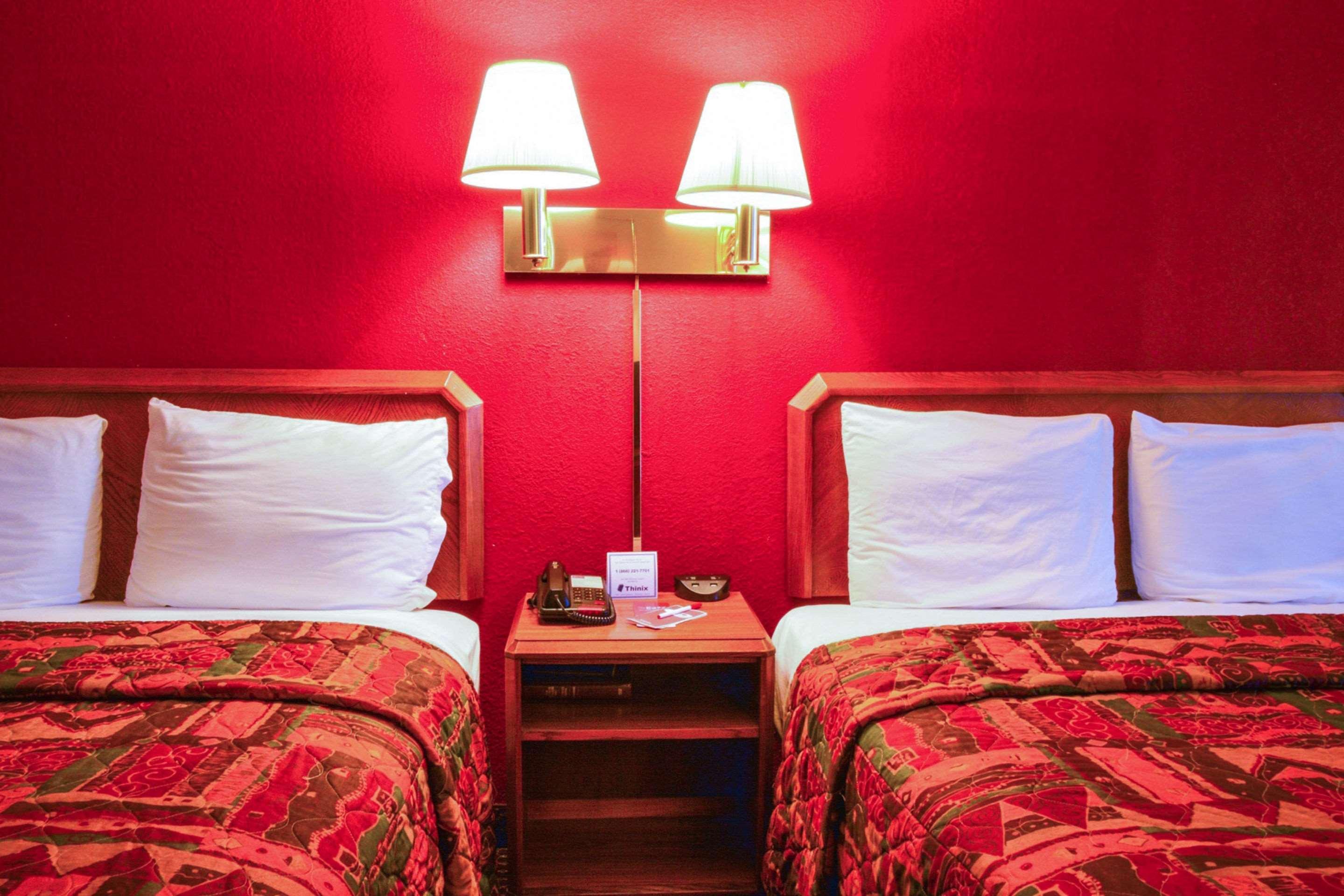 Econo Lodge Willowbrook Εξωτερικό φωτογραφία