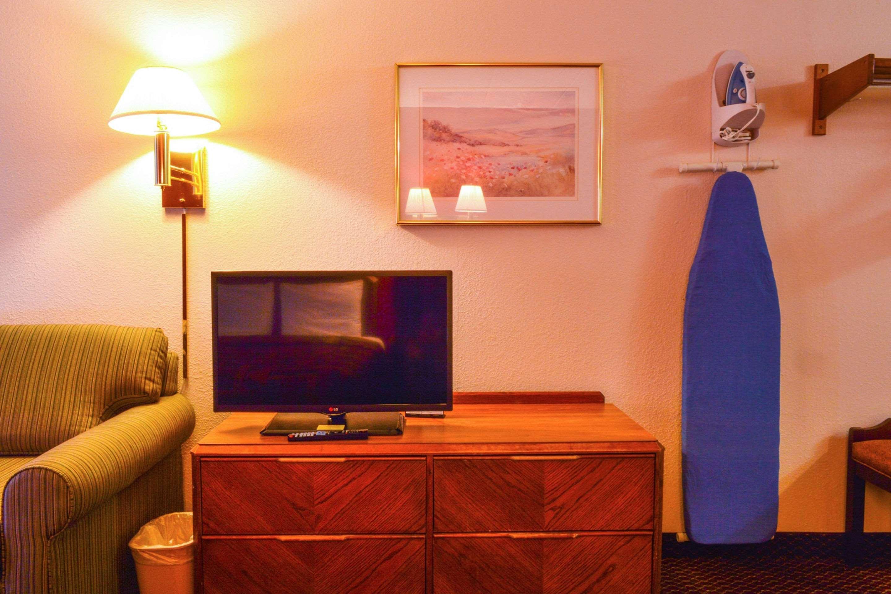 Econo Lodge Willowbrook Εξωτερικό φωτογραφία