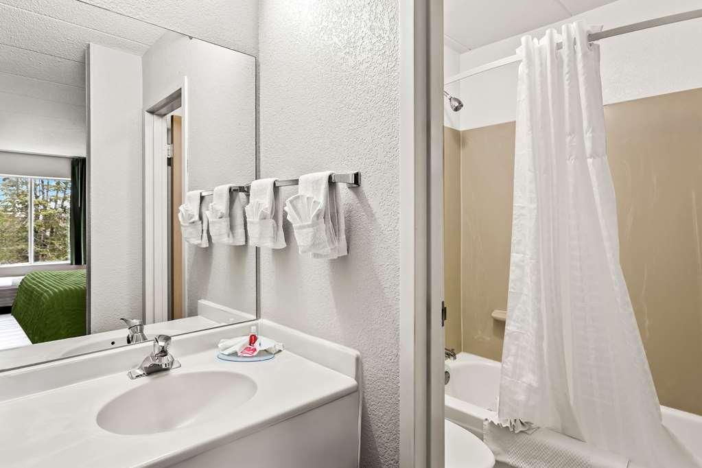 Econo Lodge Willowbrook Δωμάτιο φωτογραφία