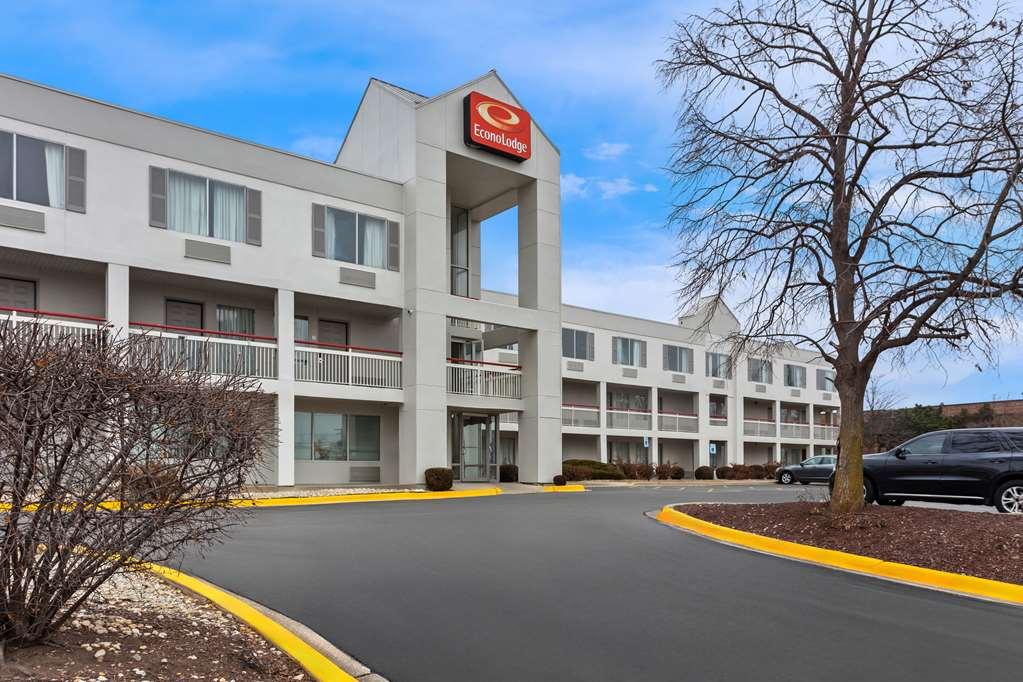 Econo Lodge Willowbrook Εξωτερικό φωτογραφία