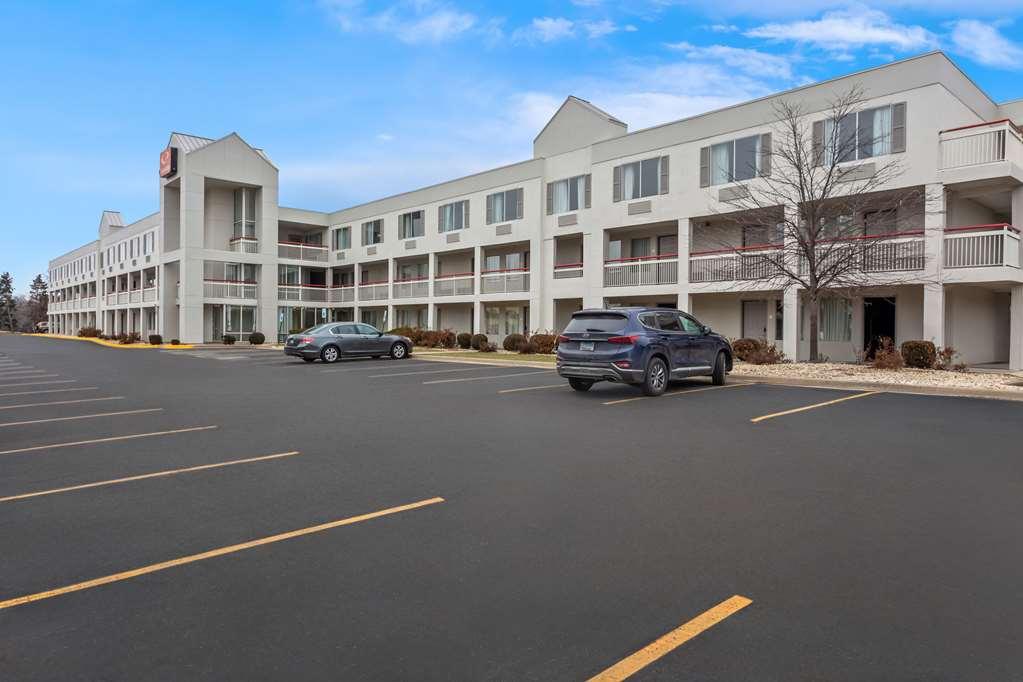 Econo Lodge Willowbrook Εξωτερικό φωτογραφία