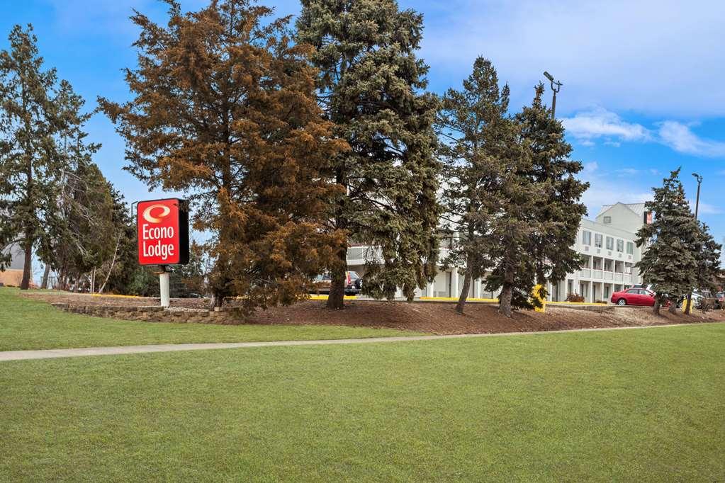 Econo Lodge Willowbrook Εξωτερικό φωτογραφία